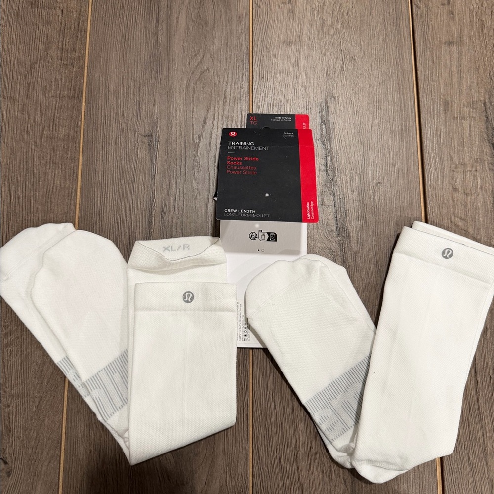 Lululemon new power stride socks